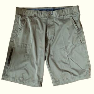 DENALI Men's Stretch Waist Flat Front Shorts Sz 34